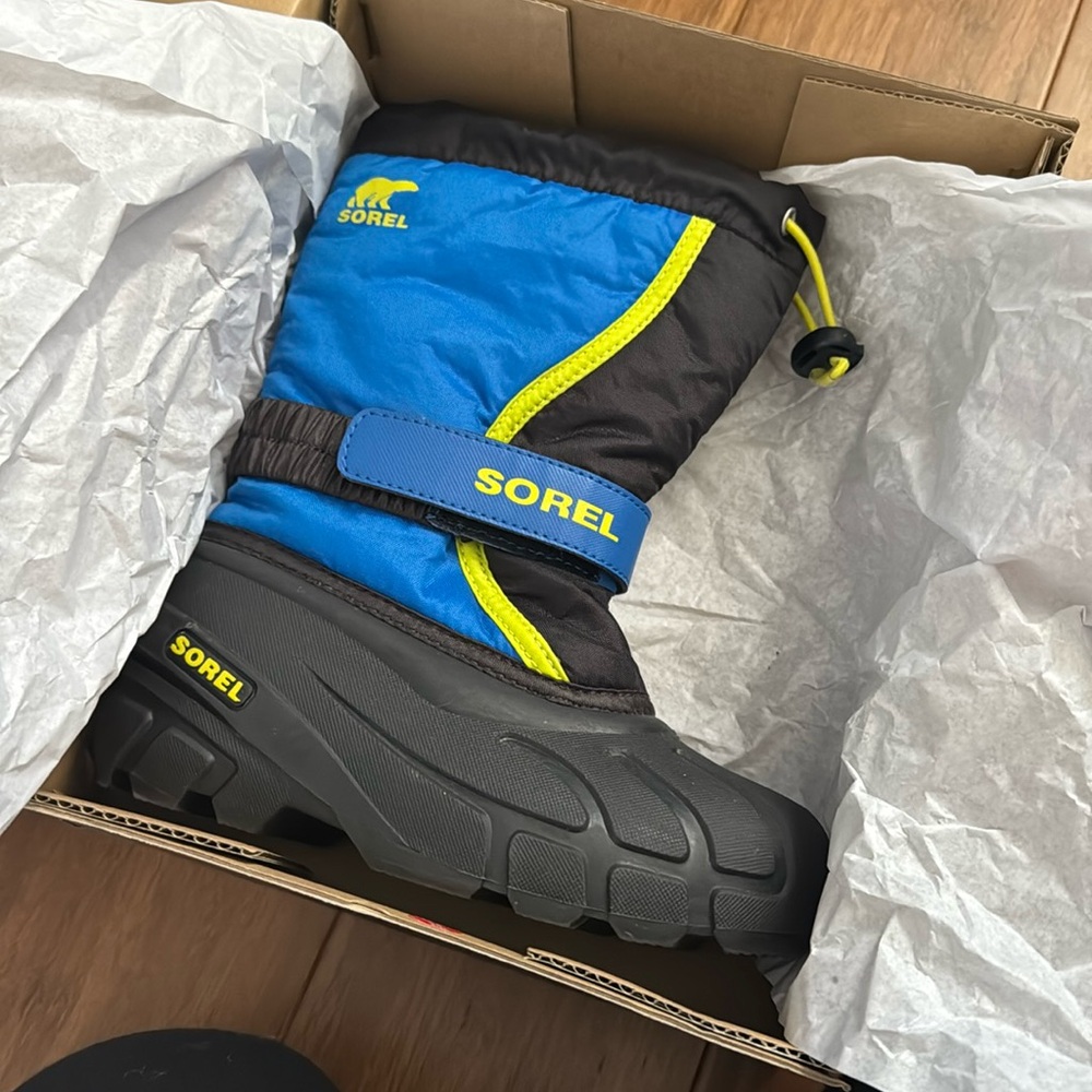 Boys SOREL Flurry Snow Boots